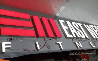 亚克力配电柜标牌设计，不只是贴个标签那么简单