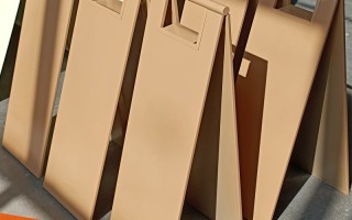 临安区亚克力标识标牌厂家怎么联系？聊聊找厂家的那些门道